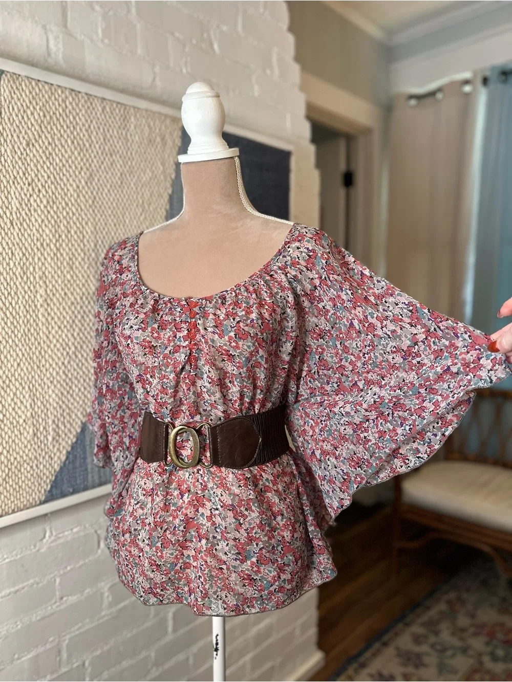 Wet Seal Pink and Blue Micro Floral Print Flowy Blouse - Picture 2 of 11